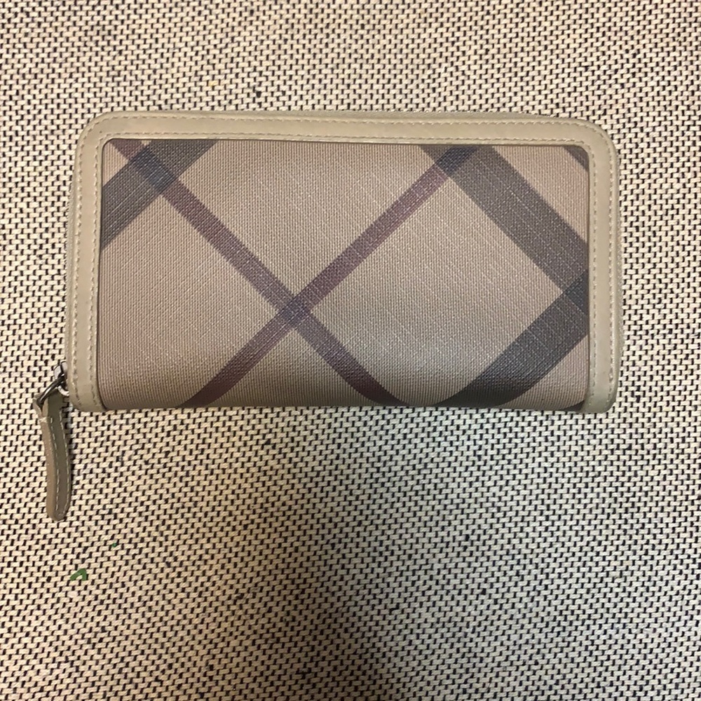 Burberry wallet